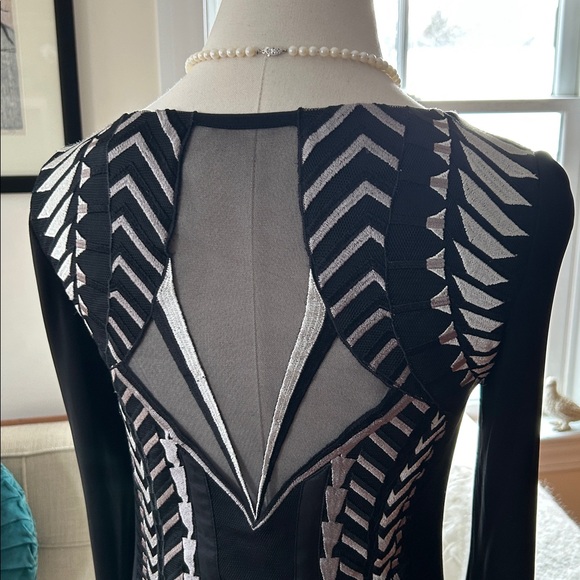 Karen Millen Illusion Neckline & Back Tribal Embroidery Dress - Picture 4 of 8